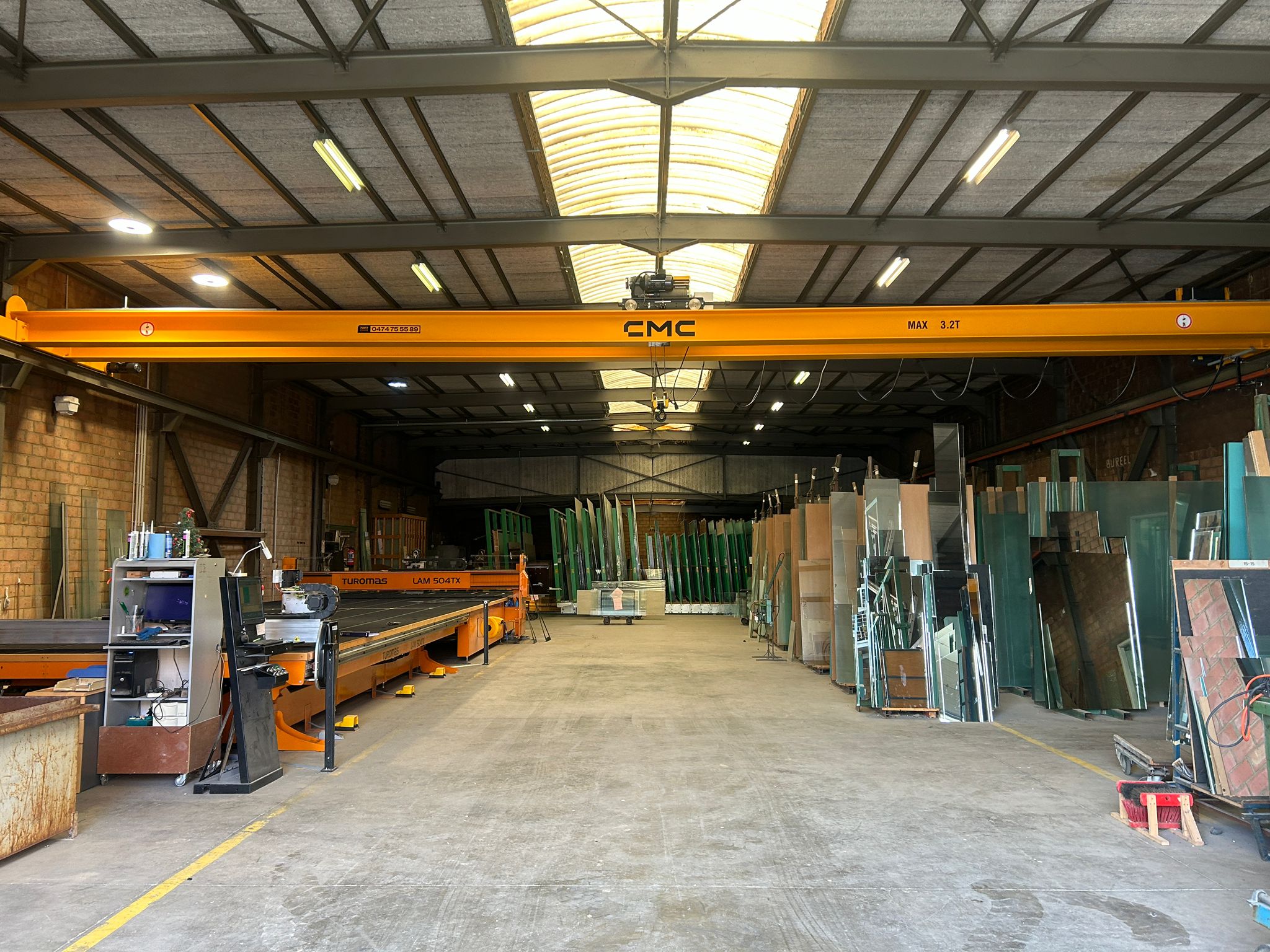 dubbelligger rolbrug 3.2T voor Glashandel De Smaele
